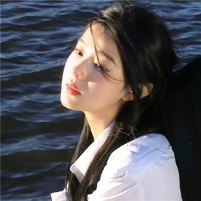 爱寓春光 海报